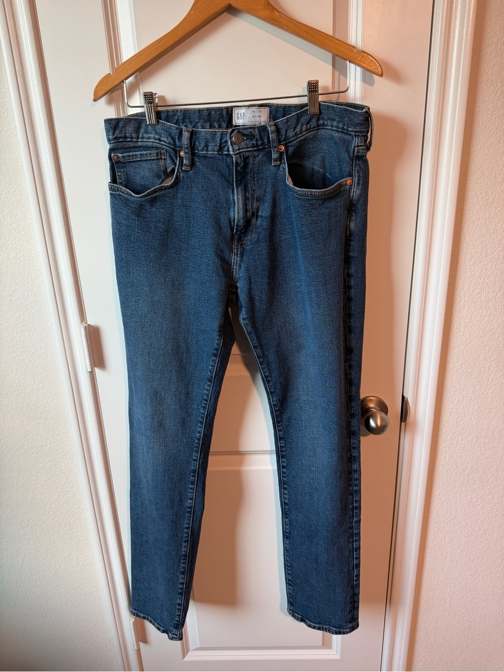 GAP Men's Dark Blue Classic Slim Jeans